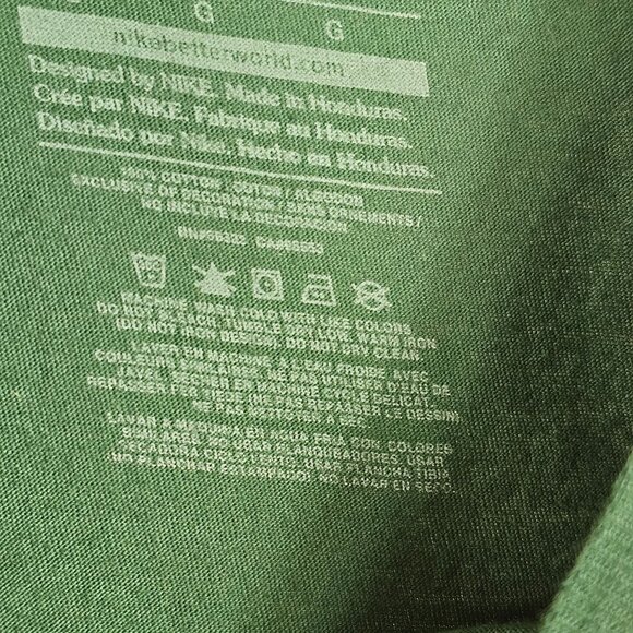 Womens Basic Casual Athleisure Soft Solid Green Slim Fit Crewneck Tee NIKE LG - Picture 8 of 9